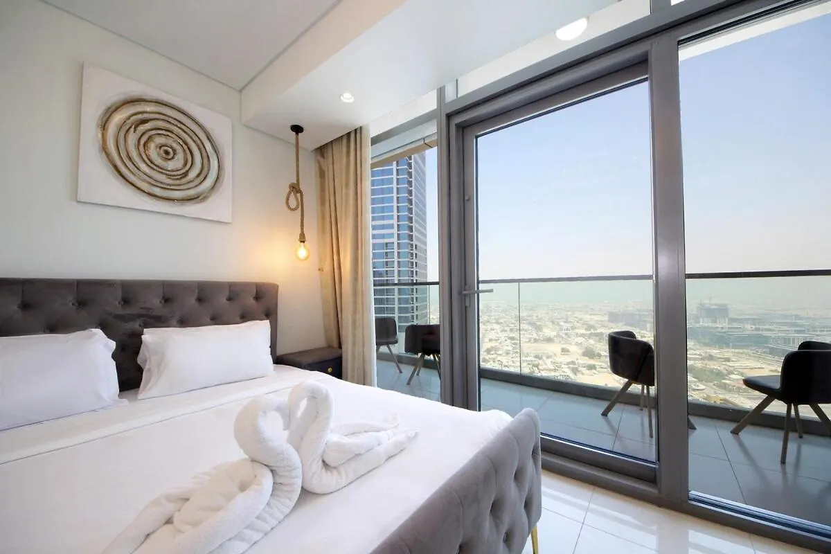 Luxury 2Br Paramount Apt Balcony With Pool And Gym Dubai 0*,  United Arab Emirates