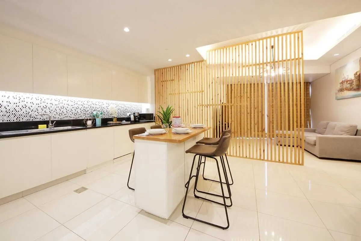 Apartment Luxury 2Br Paramount Apt Balcony With Pool And Gym Dubai United Arab Emirates