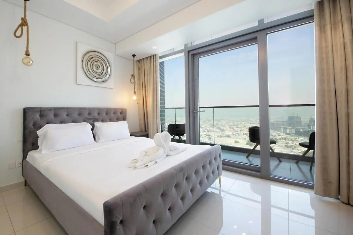 Luxury 2Br Paramount Apt Balcony With Pool And Gym Dubai