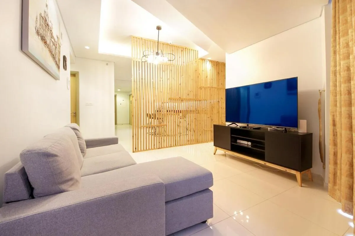 Luxury 2Br Paramount Apt Balcony With Pool And Gym Dubai Apartment