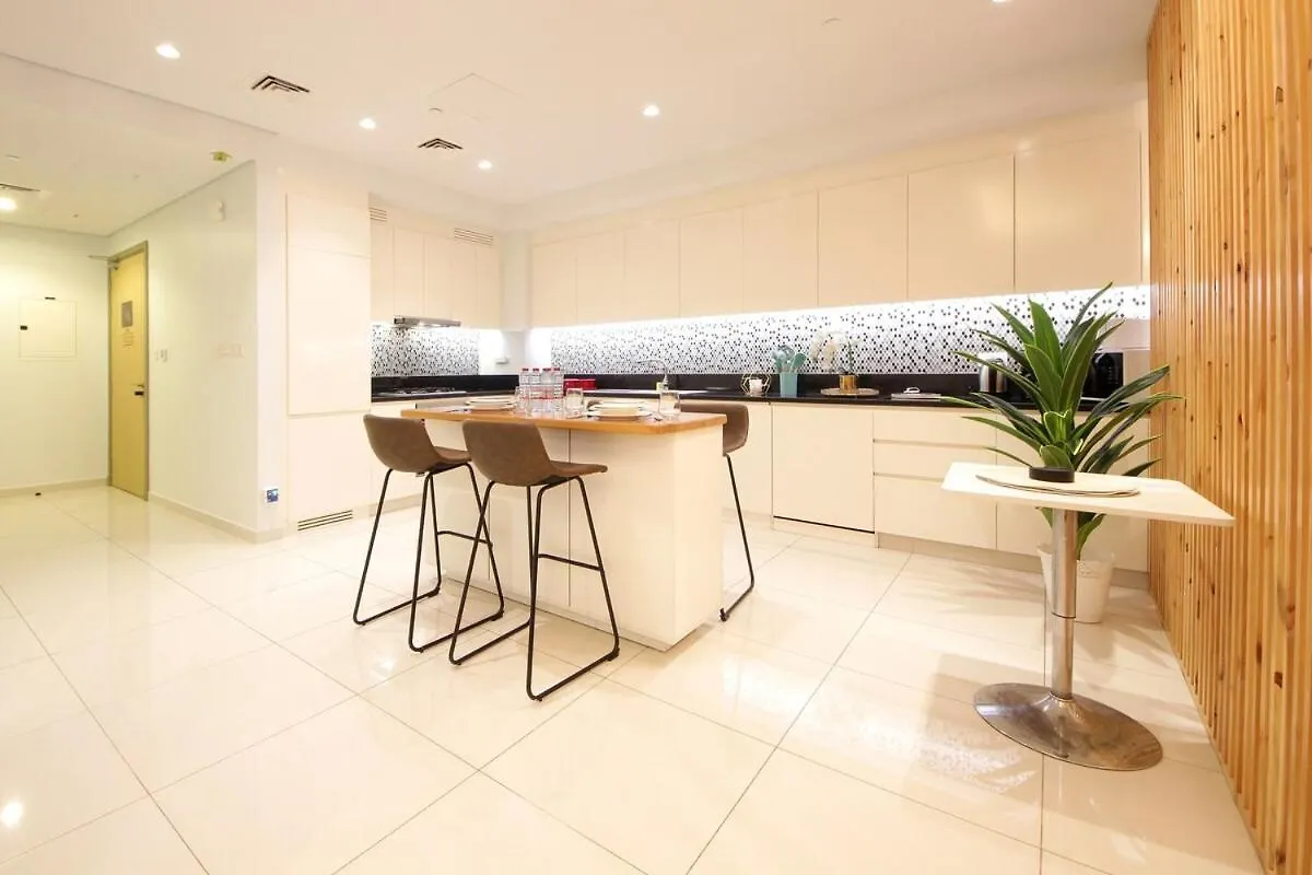 Luxury 2Br Paramount Apt Balcony With Pool And Gym Dubai Apartment