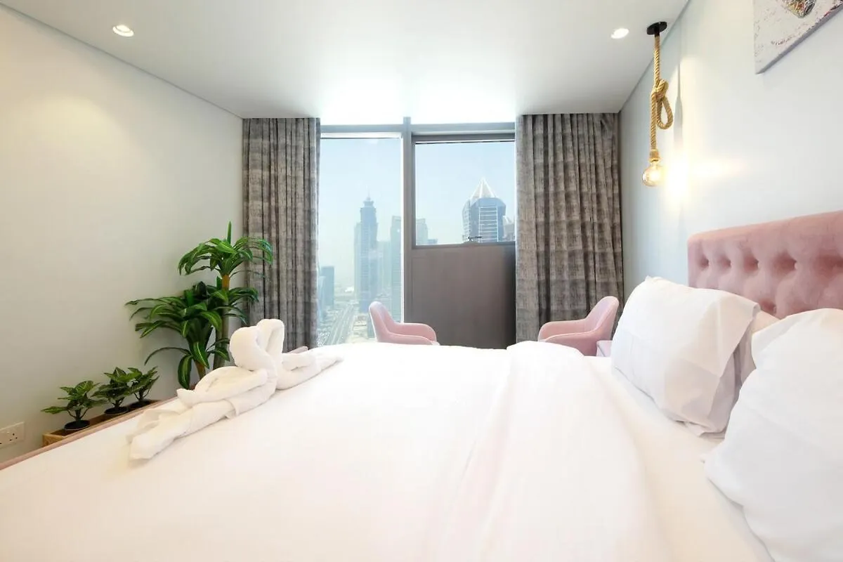 Luxury 2Br Paramount Apt Balcony With Pool And Gym Dubai United Arab Emirates